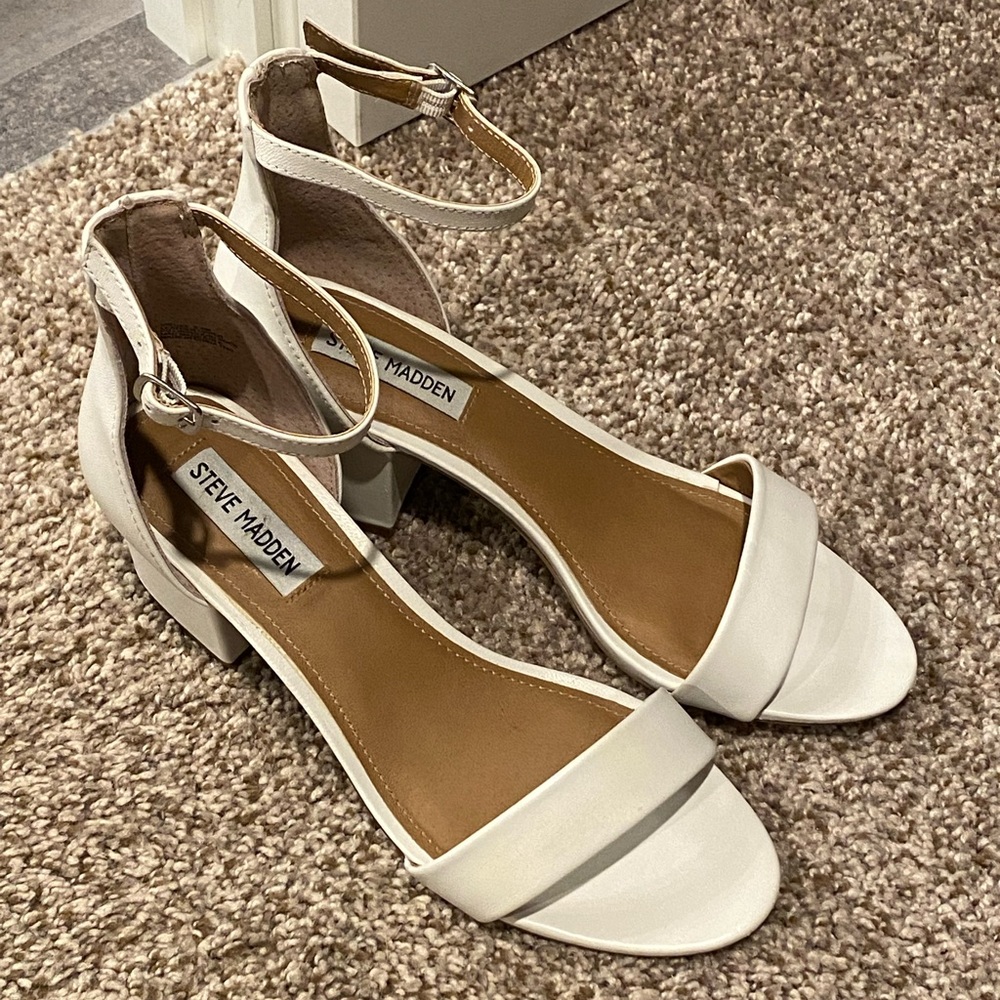 Steve Madden white Irenee sandal 8.5